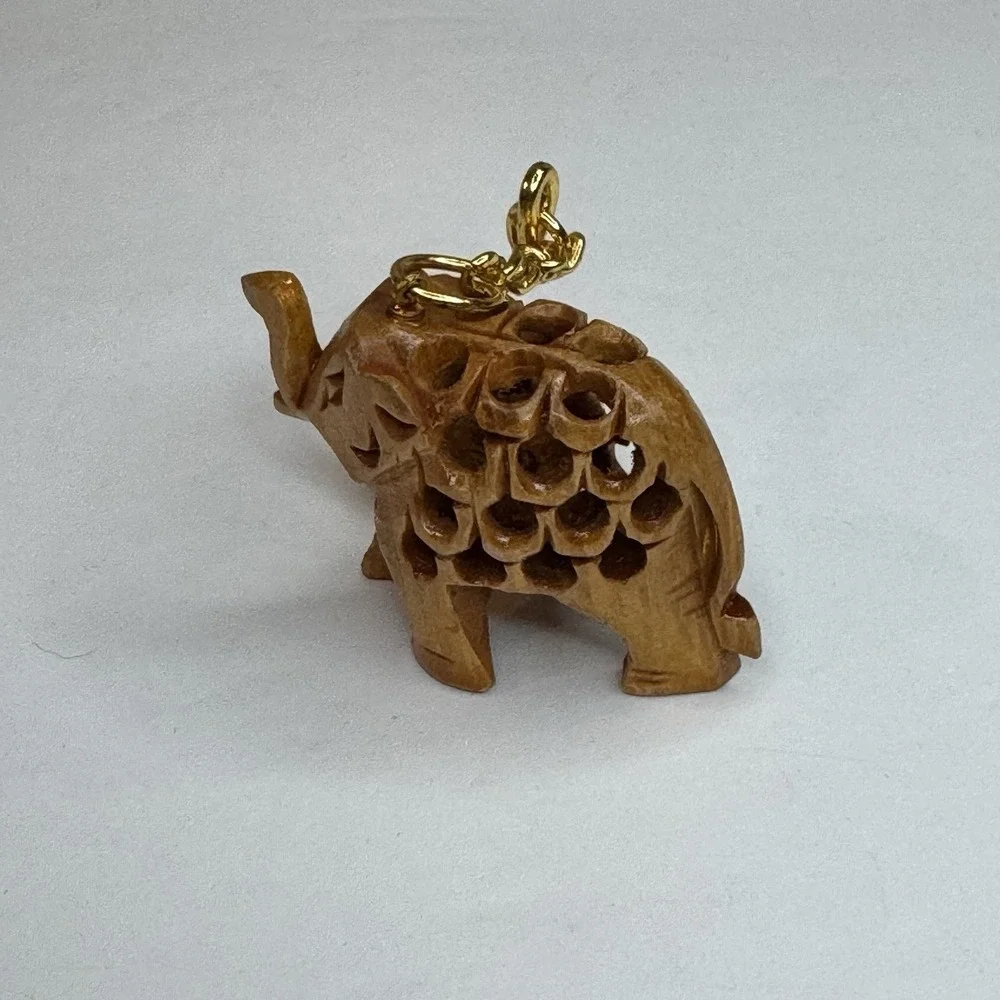 Hand Carved Wooden Elephant Good Luck Key‎ Chain